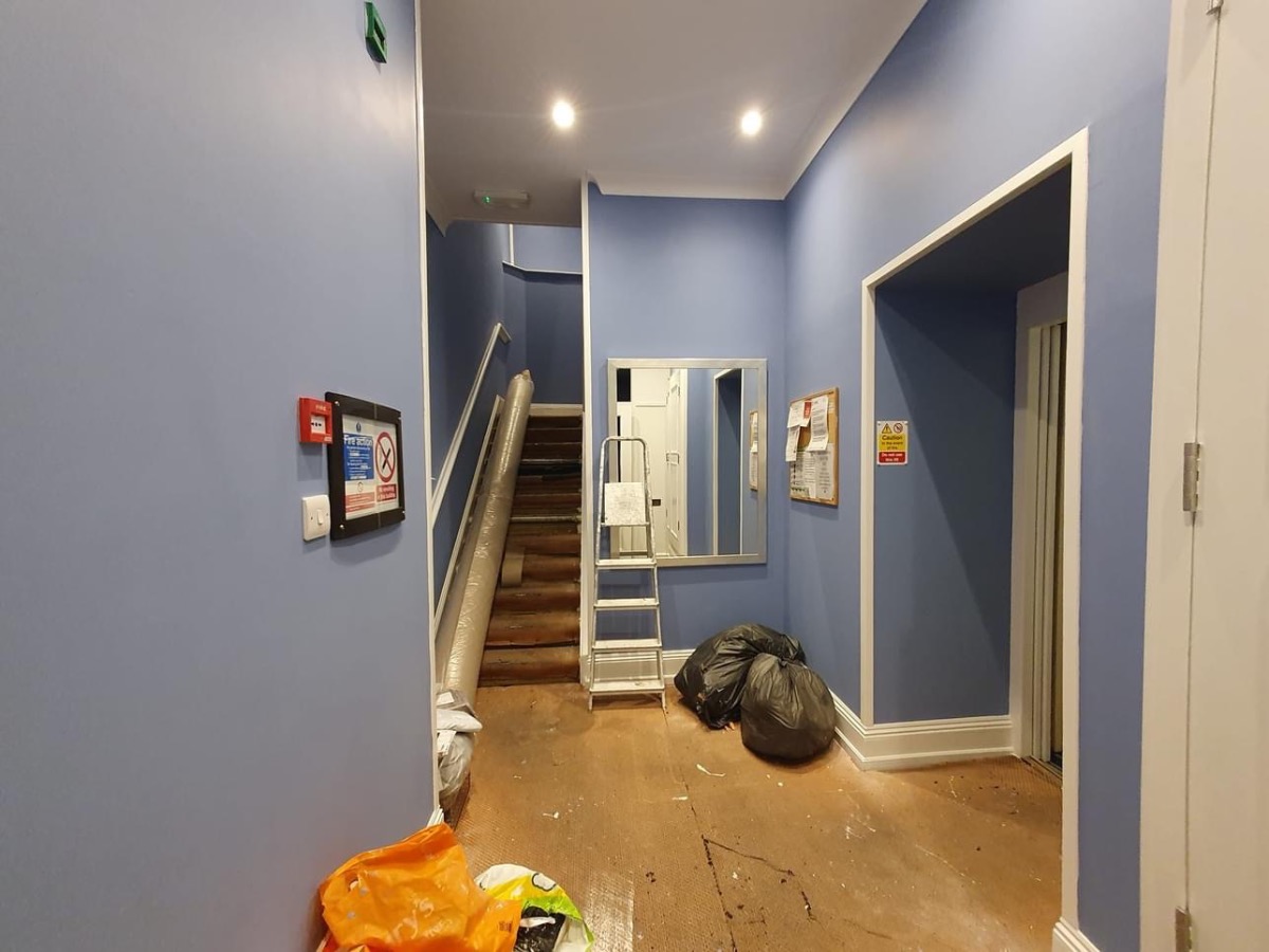 Painter and Decorator: Image 2